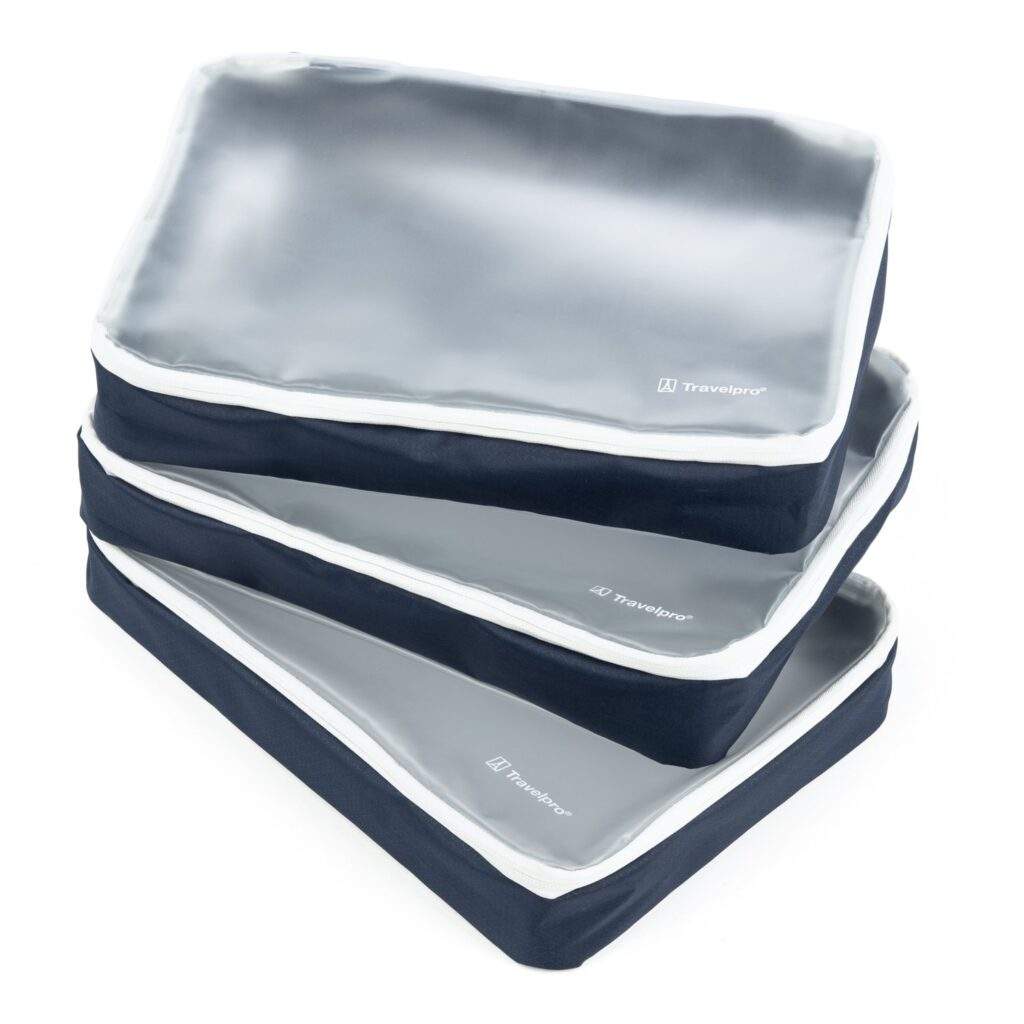 3 water resistant packing cubes 