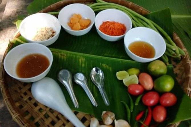 table with bowls of food