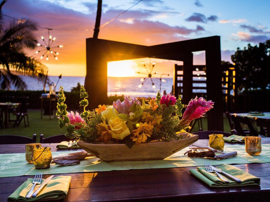 Fairmont Kea Lani, Mauisun setting over ocean